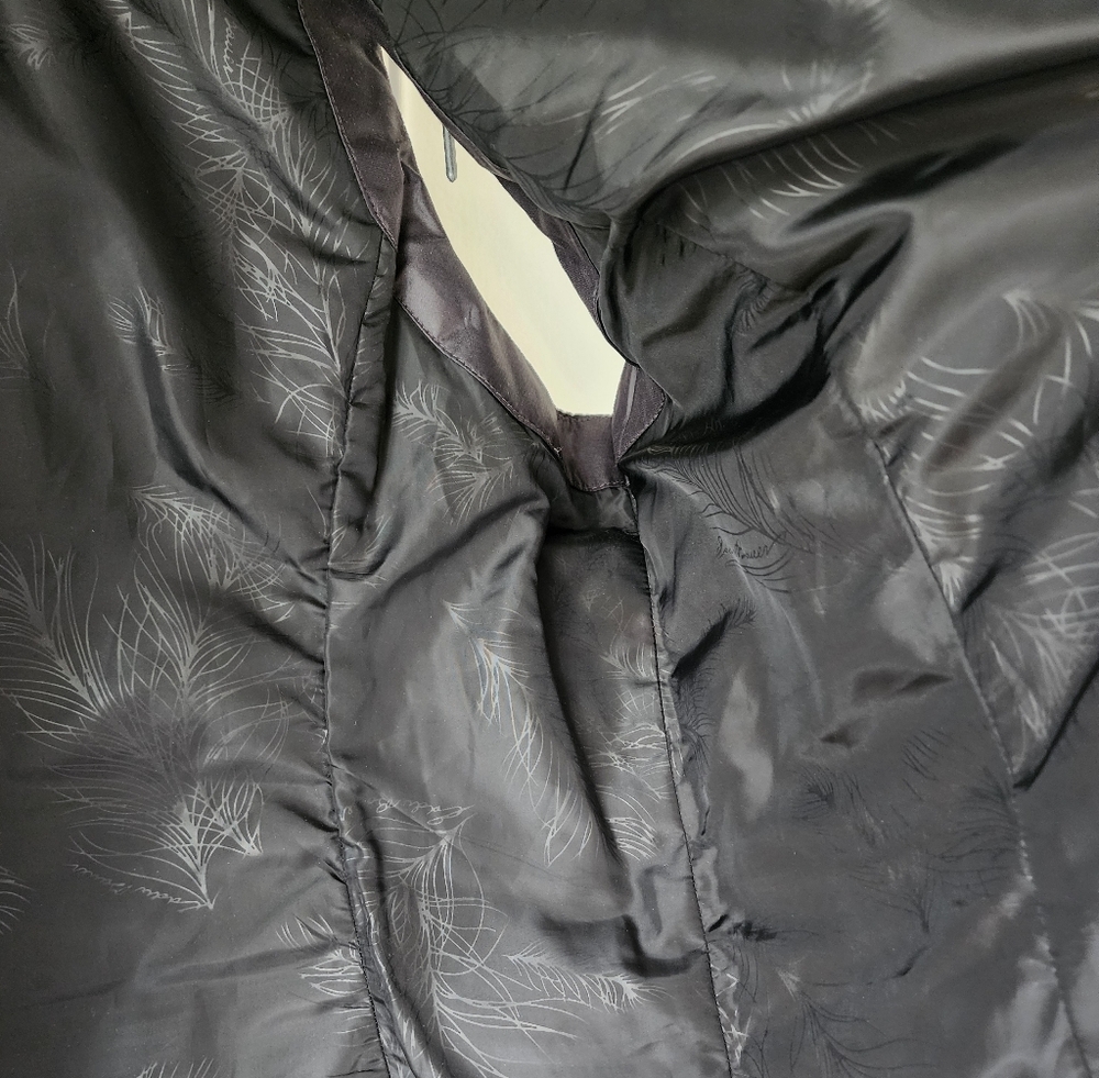 Eddie Bauer Quilted Puffer Vest with Faux Fur Hood | Black | Size XL - Picture 11 of 12